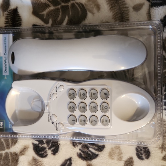 AT&T Design Line Telephone - NIB - Picture 3 of 7